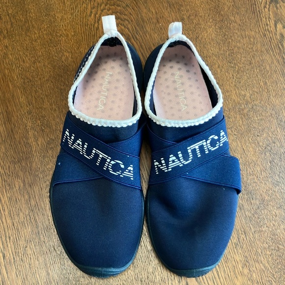 Nautica Women Rawen Athletic Water shoes, Barefoot Sports Summer Shoe, US7. - Picture 1 of 4
